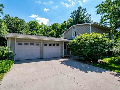 1749 W Benton St, Iowa City, IA, 52246