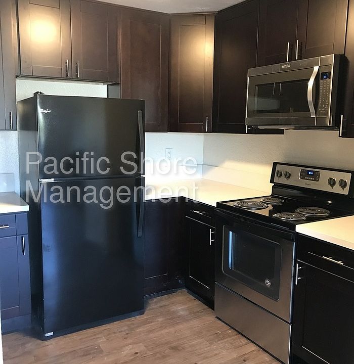 1st image of 384 Pala Vista Dr APT 02