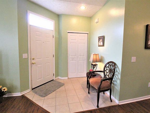 5th image of 8868 Linksway Dr
