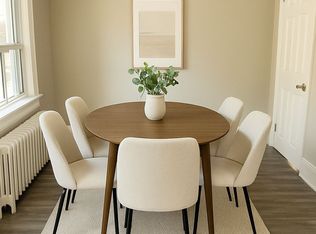 45 Louisa St #3, Saint Catharines, ON L2R 2J5