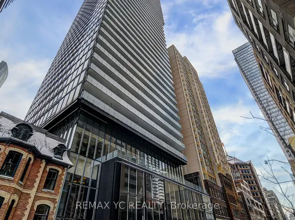 15 Grenville St, Toronto, ON