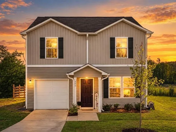 245 Mitchell St, Walnut Cove, NC 27052