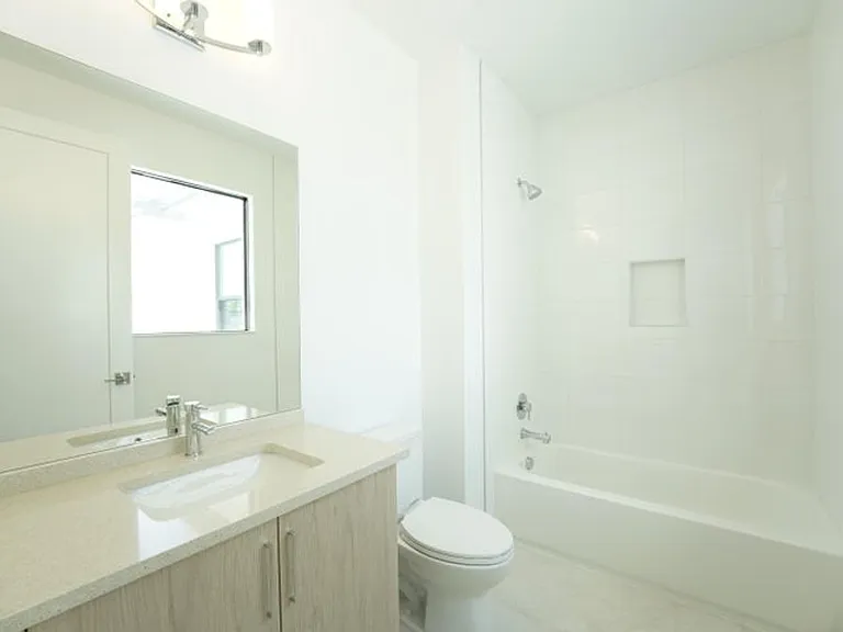 9099 Silver Marsh Ln — Photo 18