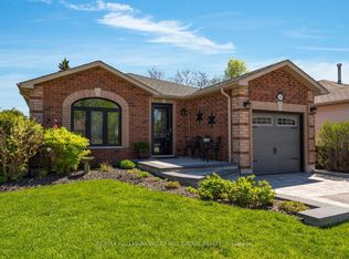 35 Golden Eagle Way, Barrie, ON L4M6P6