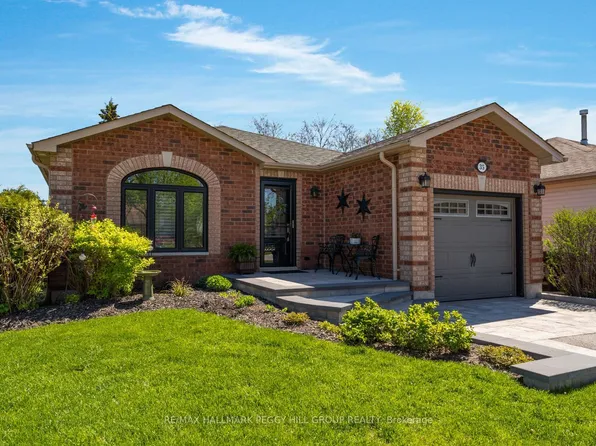 35 Golden Eagle Way, Barrie, ON L4M 6P6