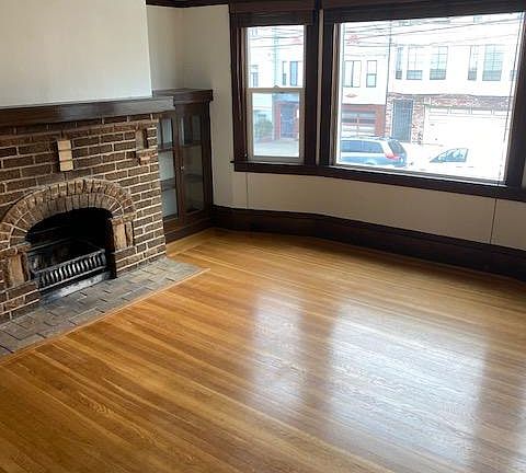 2nd image of 1267 21st Ave