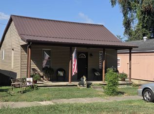 520 S 10th St, Ironton, OH 45638