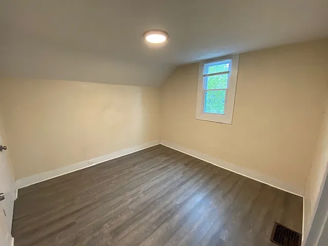 740 Oakland Ave SW — Photo 5