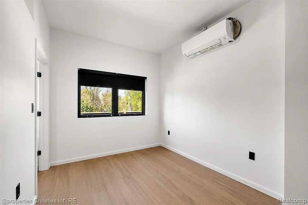 1 bed, 1.0 bath, 502 sqft, $1,250 — Photo 4