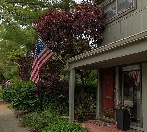 2nd image of 9641 Harbour Cove Ct