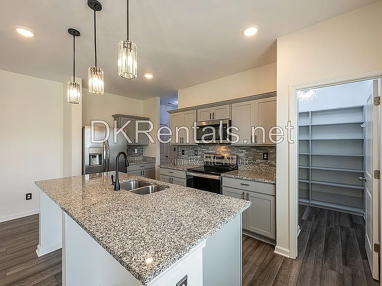 126 Verona Dr NW — Photo 20