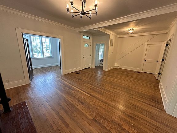 5th image of 259 E Lane Ave