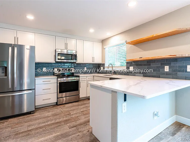 875 S Lindsey St — Photo 12