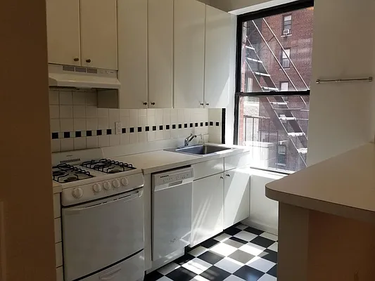 Rented by Zumper Inc | media 11