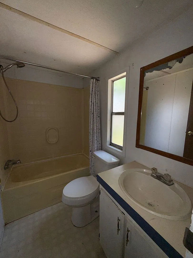 3/2 Mobile Home Available! — Photo 2