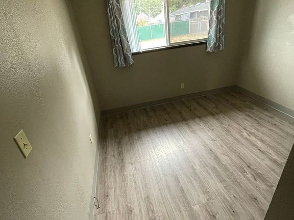 4th image of 7120-7122 3rd St SE #2B-1BA-938SQFT