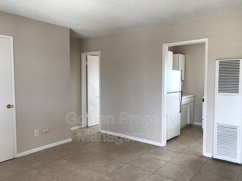 1st image of 4210 Haines St APT 4