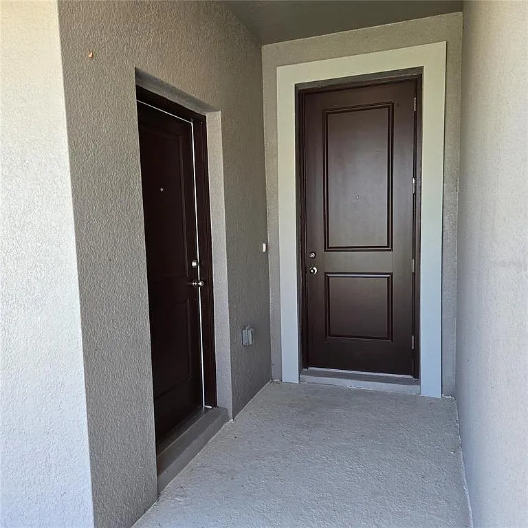 4 bed, 3.0 bath, 2019 sqft, $2,450 — Photo 4