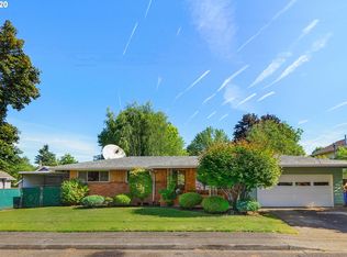 925 SE 4th St, Gresham, OR 97080