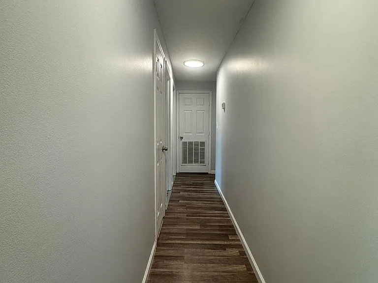 Creekview Apartments - Kingsport, TN — Photo 24
