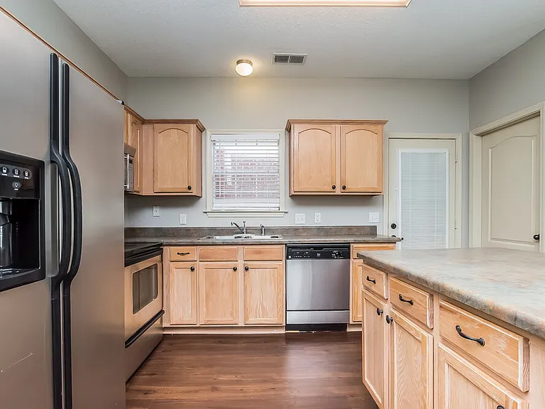 8725 Macon Rd — Photo 6