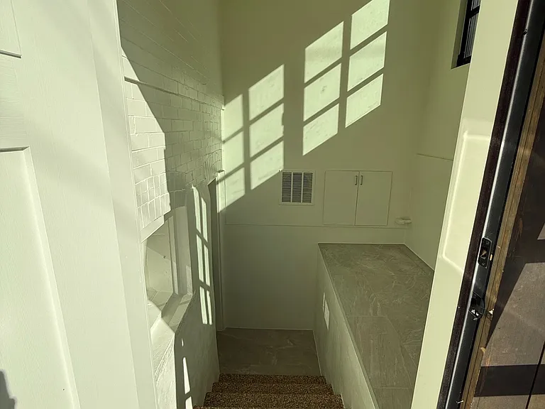 950 E Bayaud Ave — Photo 21