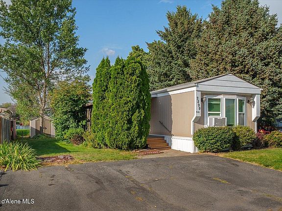 2nd image of 2299 W Merlyn Way