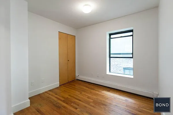 Rented by Bond New York | media 23