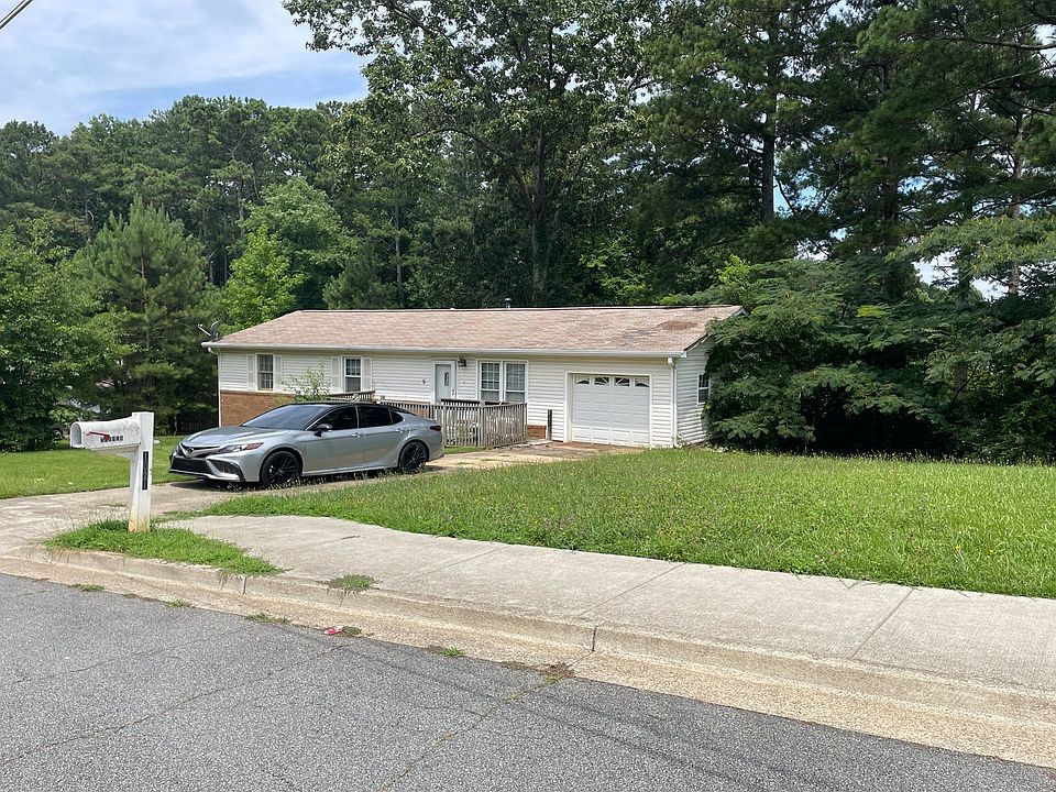2nd image of 1021 Shady Ln NW