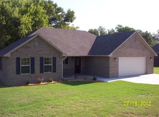 1004 Point Royal, Charleston, AR 72933