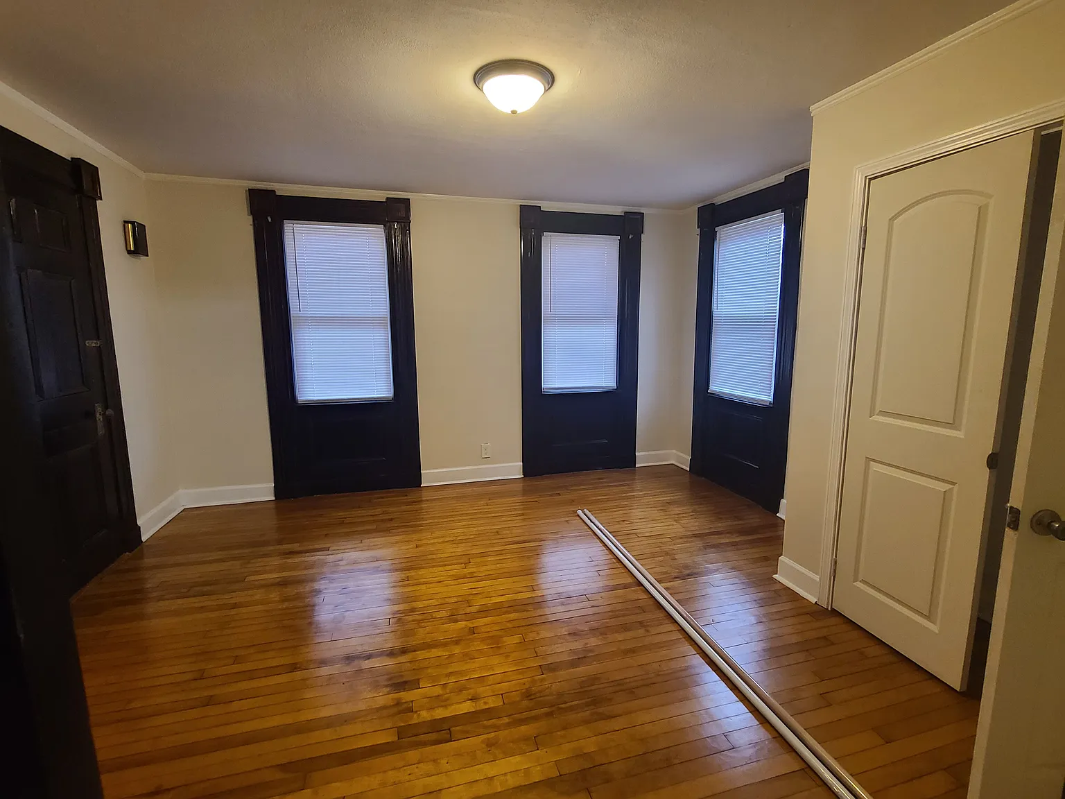 27 Wilcox St — Photo 2