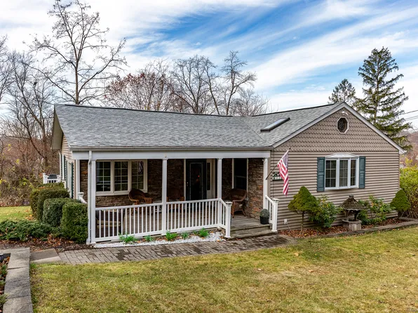 13 Calverton Drive, New Fairfield, CT 06812