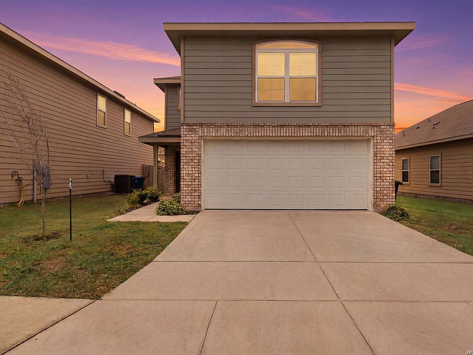 1st image of 2242 Dry Moss Way
