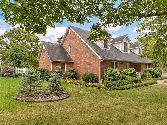 2nd image of 1401 Dierker Drive