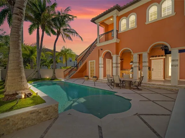 4912 YACHT CLUB, TAMPA, FL 33616