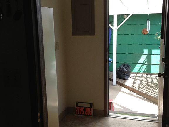 3rd image of 1114 Pacific Ave S