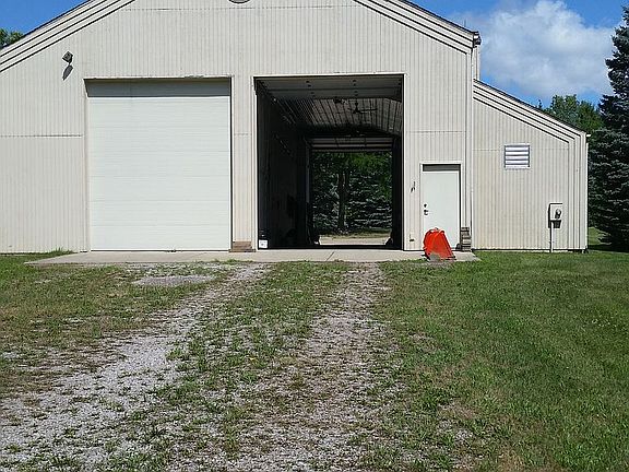 2nd image of 9300 Warwick Mdws