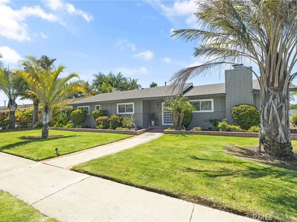 700 E Las Palmas Dr, Fullerton, CA 92835