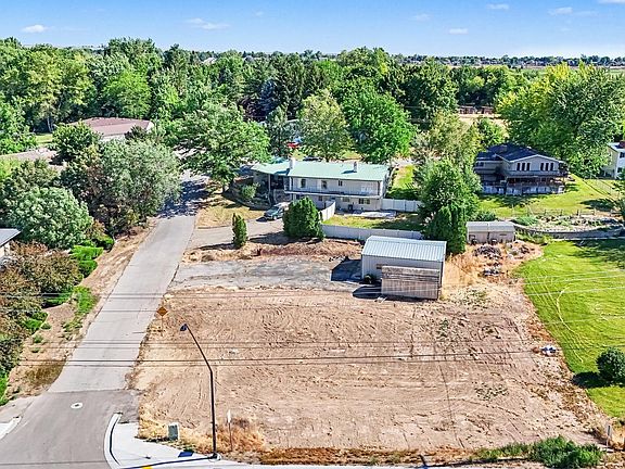 2nd image of 7518 W Sorenson Dr