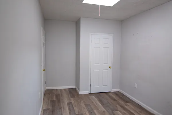 Rented by Safdie Realty Group | media 8