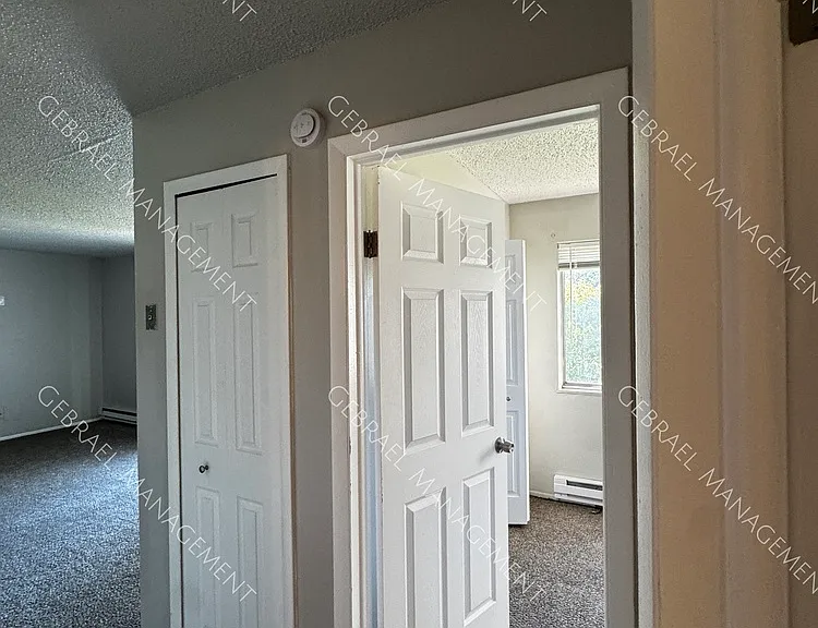 4430 E Mount Morris Rd — Photo 30
