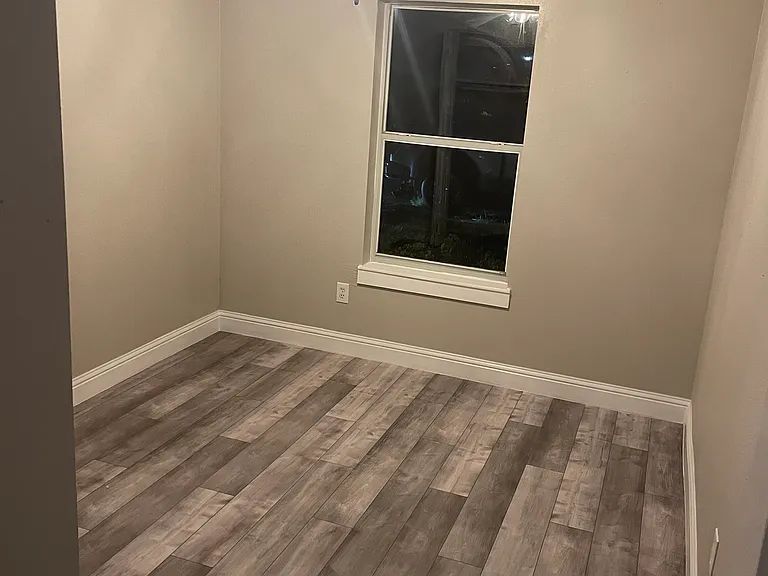 313 Catalpa Dr — Photo 4