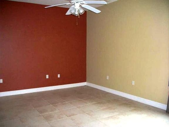 3rd image of 8654 Villanova Dr #1002