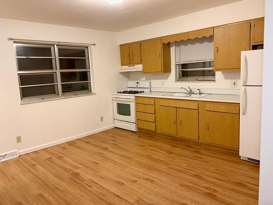 1st image of 1323 Virginia Ave