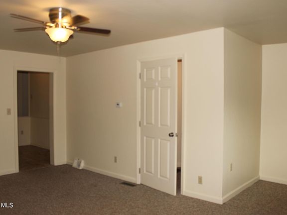 2nd image of 2817 W Chestnut Ave