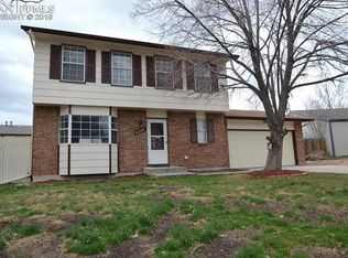 4720 Dover Dr, Colorado Springs, CO 80916