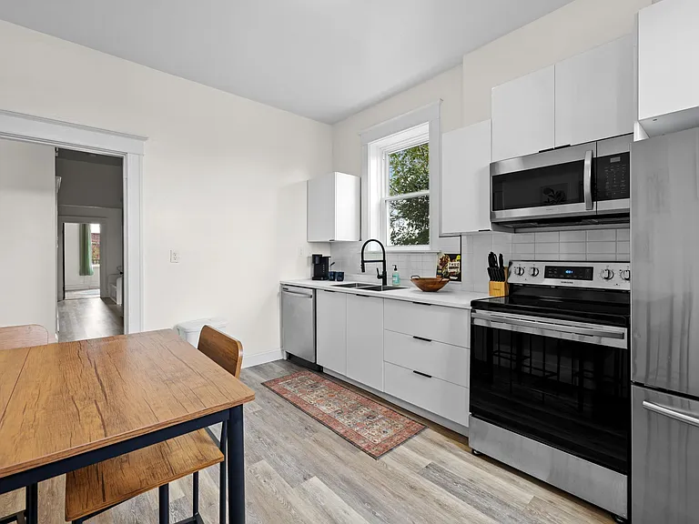 2321 Russell Blvd #1STFLOOR — Photo 14