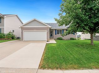 402 N 17th St, Indianola, IA 50125