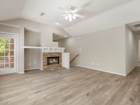 67 Woodlily Pl, Spring, TX 77382