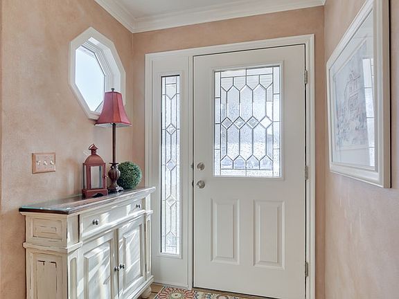 3rd image of 2351 E Oakmont Dr